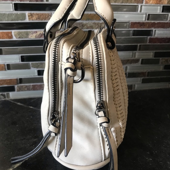 Handbag - Picture 3 of 7